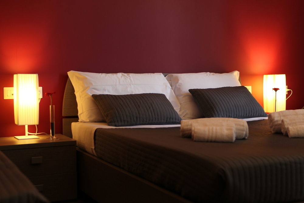 Bed and breakfast Ottomood Ala Ovest Catania Centro Extérieur photo