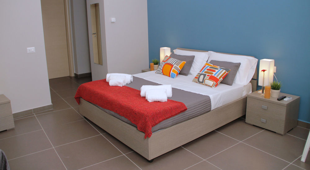Bed and breakfast Ottomood Ala Ovest Catania Centro Extérieur photo