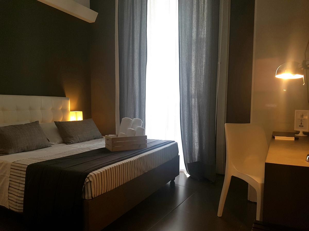 Bed and breakfast Ottomood Ala Ovest Catania Centro Extérieur photo