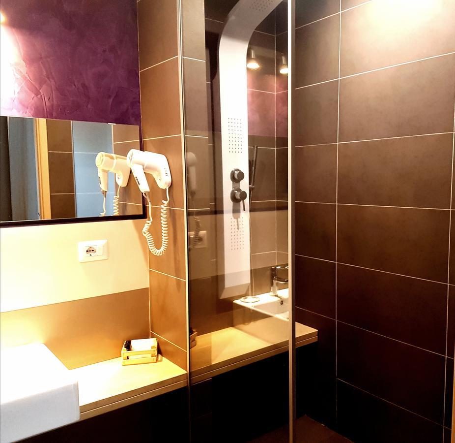 Bed and breakfast Ottomood Ala Ovest Catania Centro Extérieur photo
