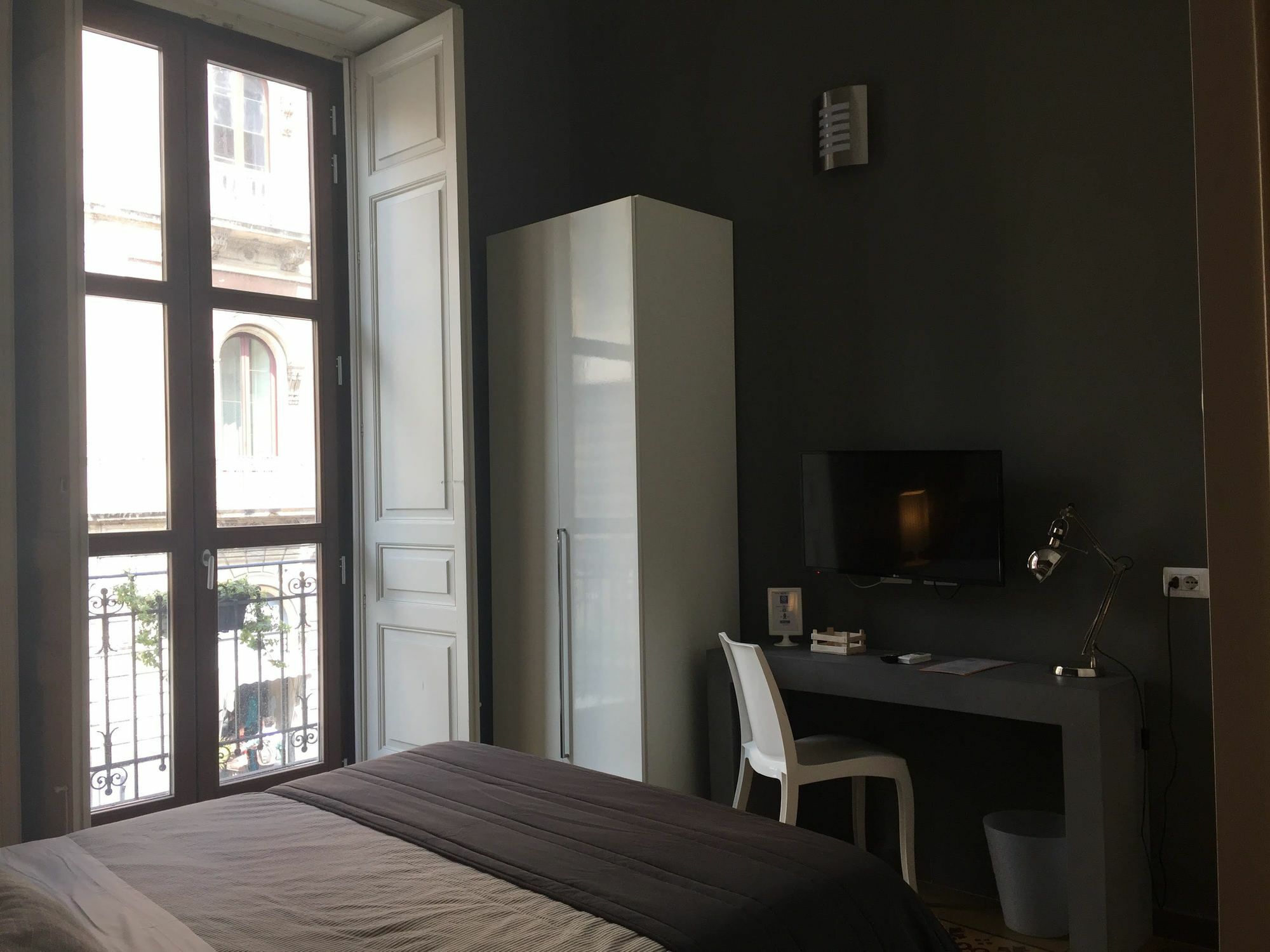 Bed and breakfast Ottomood Ala Ovest Catania Centro Extérieur photo